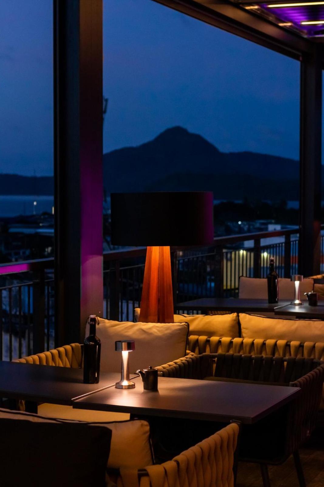 Hotel Xyz Таклобан Экстерьер фото