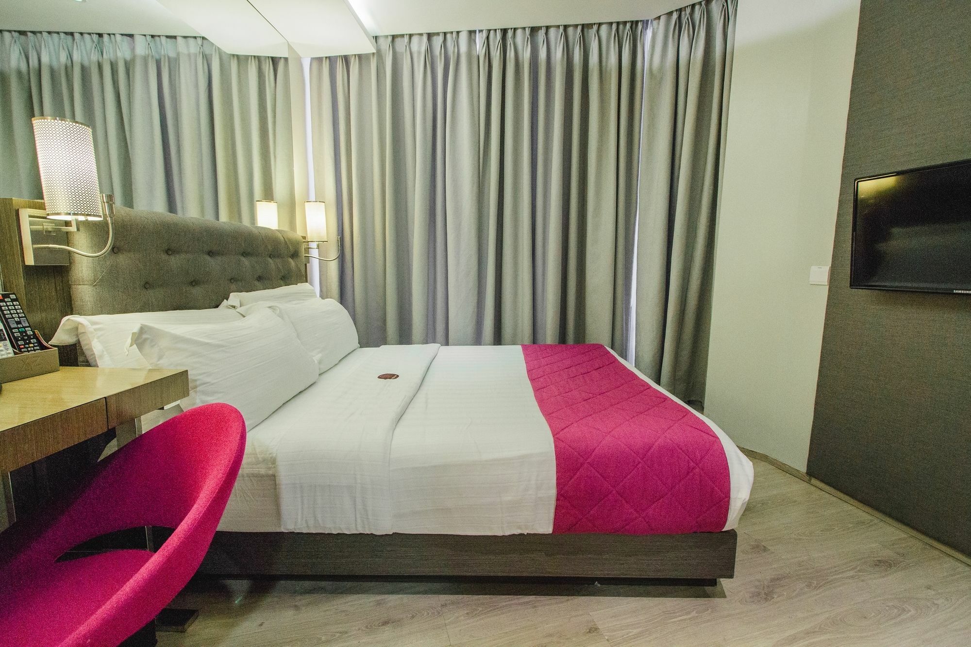 Hotel Xyz Таклобан Экстерьер фото